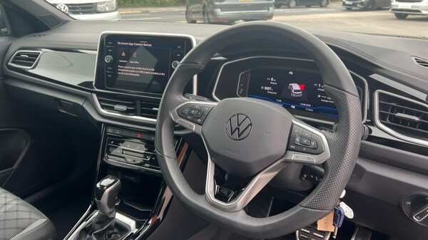 Used Volkswagen T-Roc 2025 for sale - 75484456: Photo 6