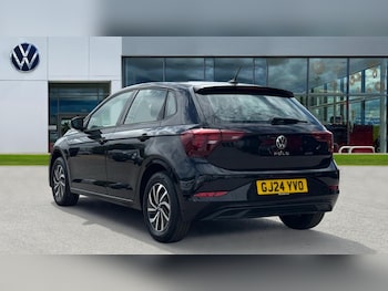 Used Volkswagen Polo 2024 for sale - 75484460: Photo