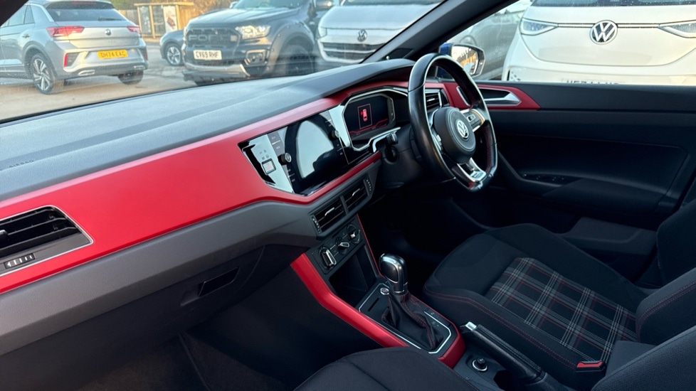 Used Volkswagen Polo 2019 for sale - 77004943: Photo 2