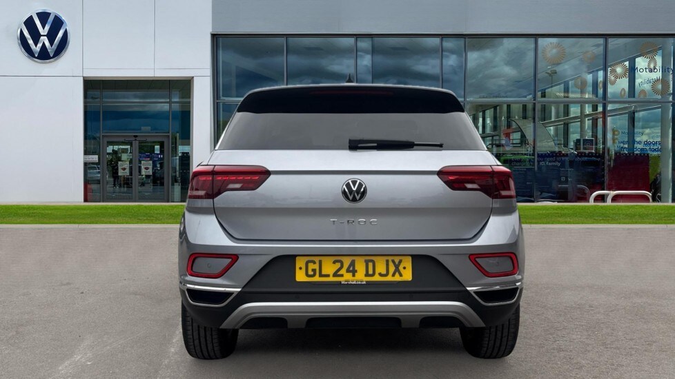 Used Volkswagen T-Roc 2024 for sale - 76297425: Photo 11
