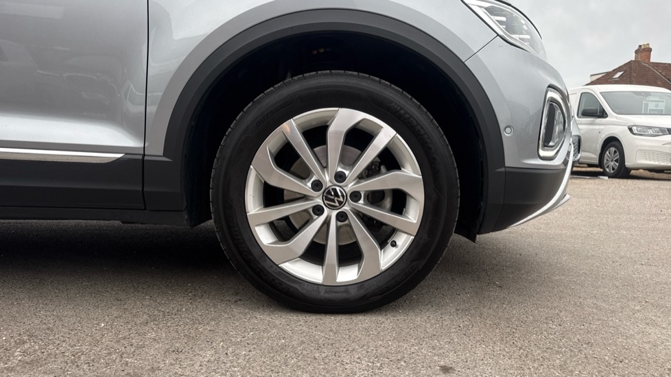 Used Volkswagen T-Roc 2024 for sale - 76297425: Photo 20