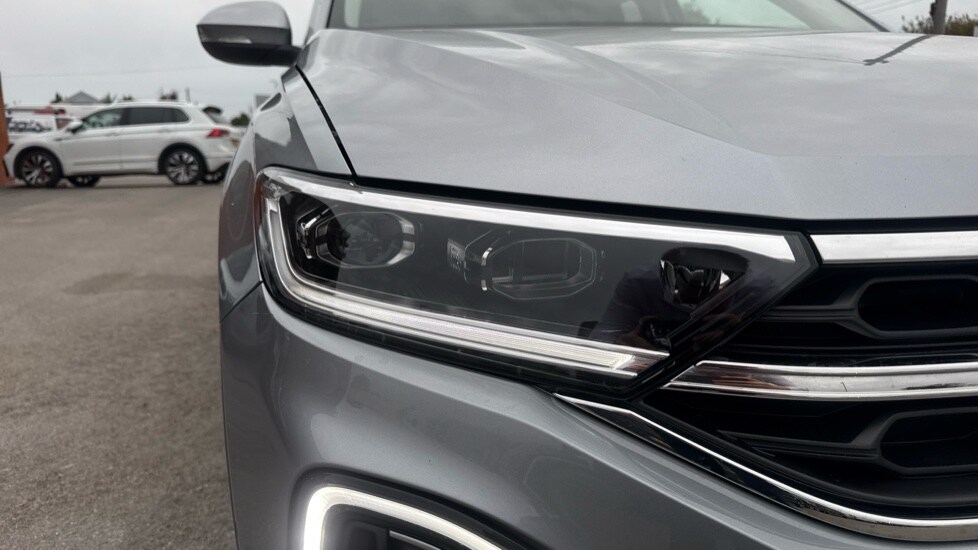 Used Volkswagen T-Roc 2024 for sale - 76297425: Photo 21