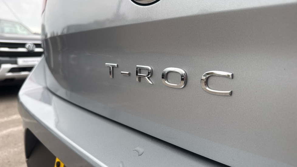 Used Volkswagen T-Roc 2024 for sale - 76297425: Photo 26
