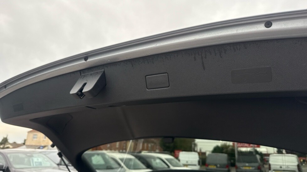 Used Volkswagen T-Roc 2024 for sale - 76297425: Photo 27