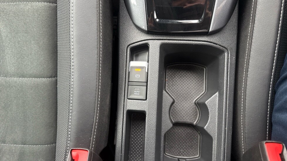 Used Volkswagen T-Roc 2024 for sale - 76297425: Photo 51