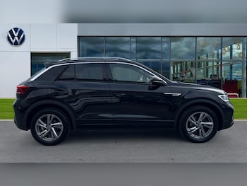 Used Volkswagen T-Roc 2024 for sale - 76870274: Photo