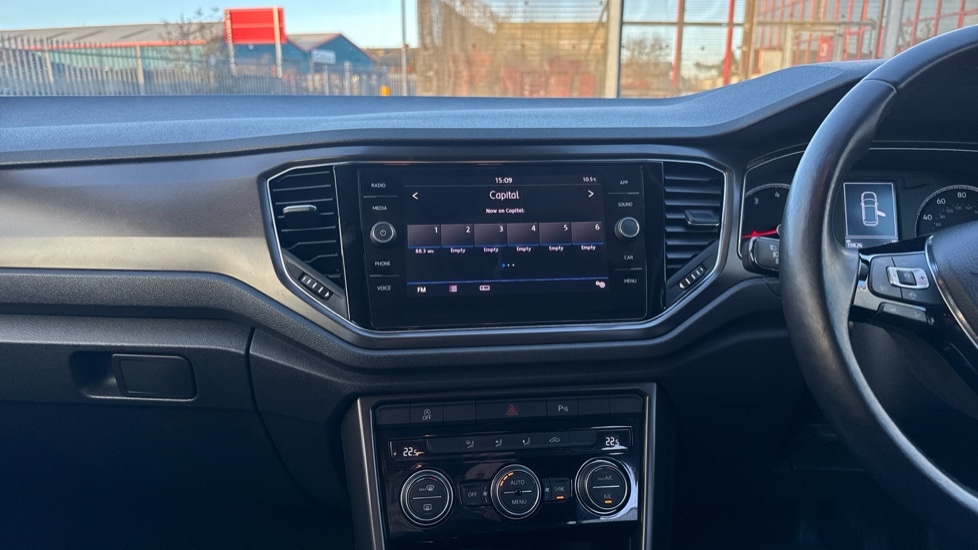 Used Volkswagen T-Roc 2019 for sale - 76874990: Photo 13