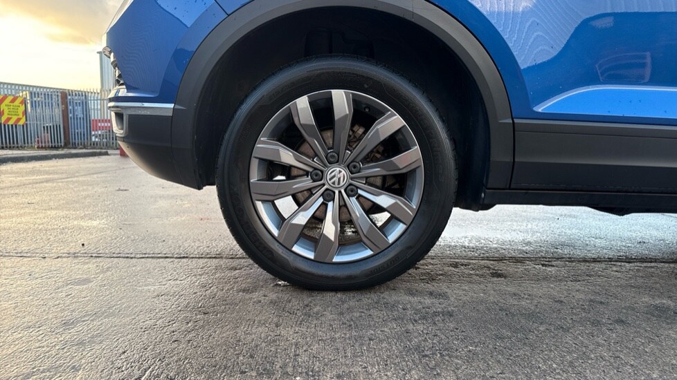 Used Volkswagen T-Roc 2019 for sale - 76874990: Photo 18