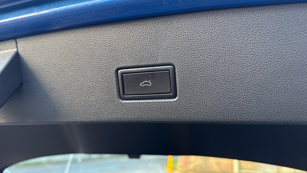 Used Volkswagen T-Roc 2019 for sale - 76874990: Photo 27