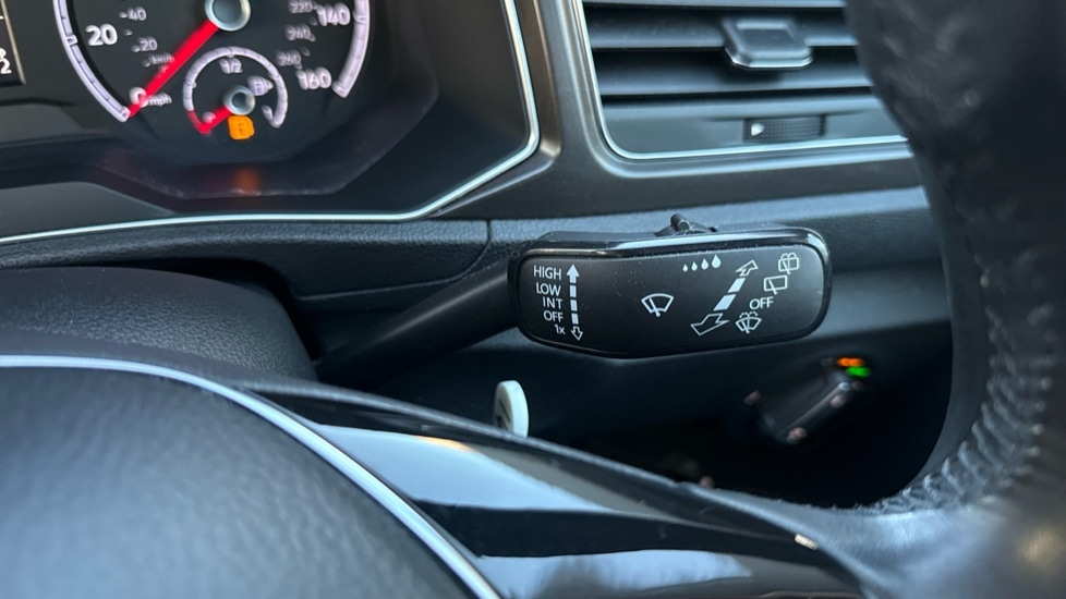 Used Volkswagen T-Roc 2019 for sale - 76874990: Photo 34