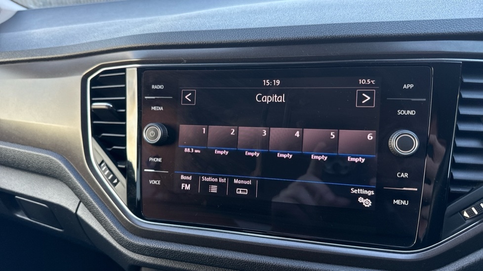 Used Volkswagen T-Roc 2019 for sale - 76874990: Photo 37