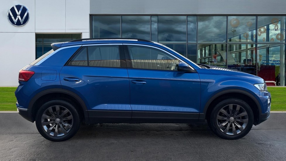 Used Volkswagen T-Roc 2019 for sale - 76874990: Photo 4
