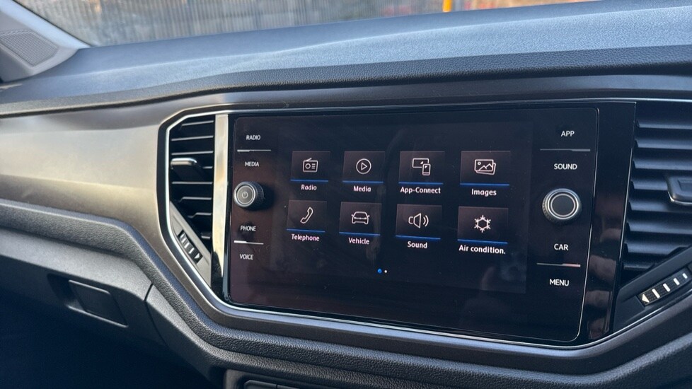 Used Volkswagen T-Roc 2019 for sale - 76874990: Photo 43