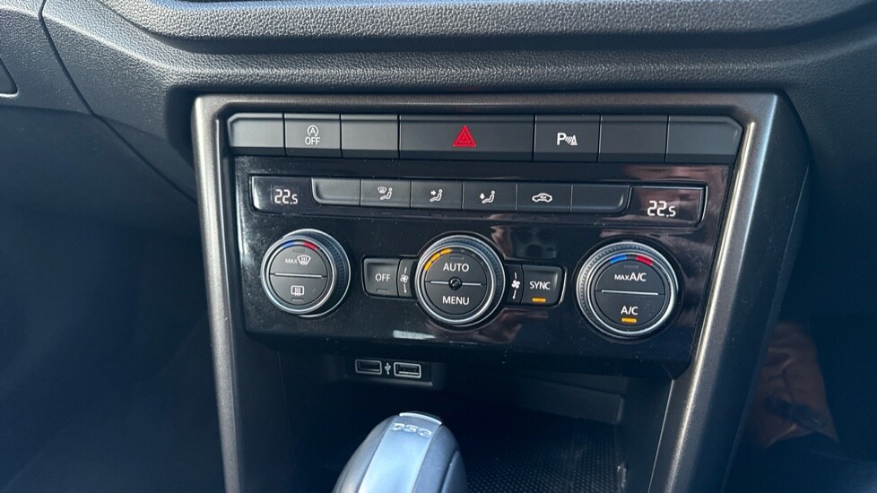 Used Volkswagen T-Roc 2019 for sale - 76874990: Photo 45