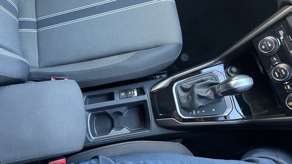 Used Volkswagen T-Roc 2019 for sale - 76874990: Photo 46