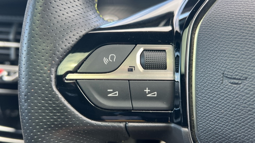 Used Peugeot 2008 2020 for sale - 76868662: Photo 24