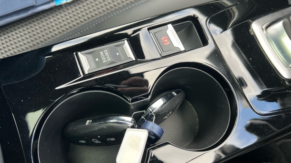 Used Peugeot 2008 2020 for sale - 76868662: Photo 28