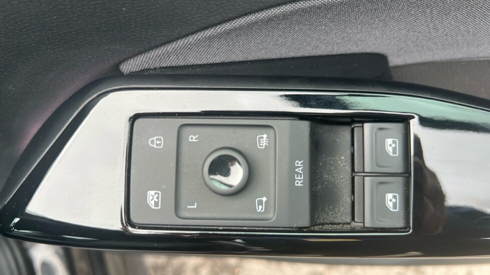 Used Volkswagen ID.3 2022 for sale - 76297609: Photo 29