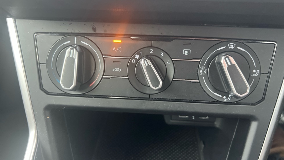 Used Volkswagen Polo 2024 for sale - 76873450: Photo 31