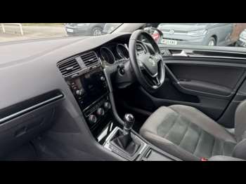Used Volkswagen Golf 2018 for sale - 75276761: Photo