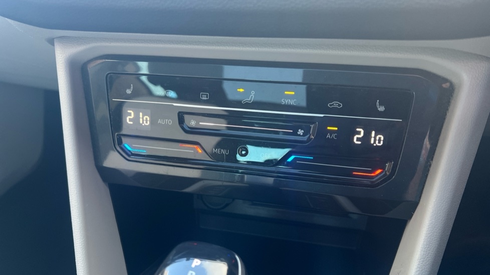 Used Volkswagen Tiguan 2022 for sale - 77021903: Photo 35