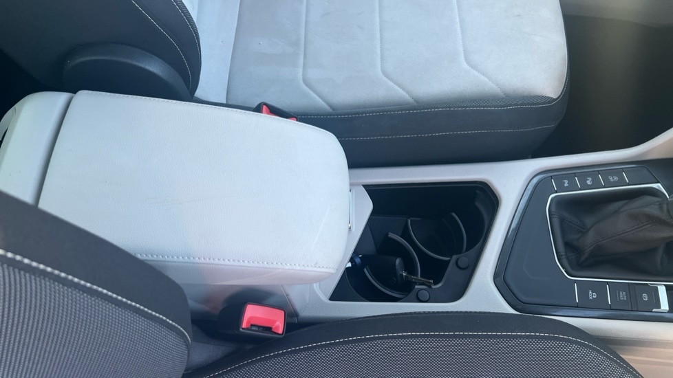 Used Volkswagen Tiguan 2022 for sale - 77021903: Photo 36