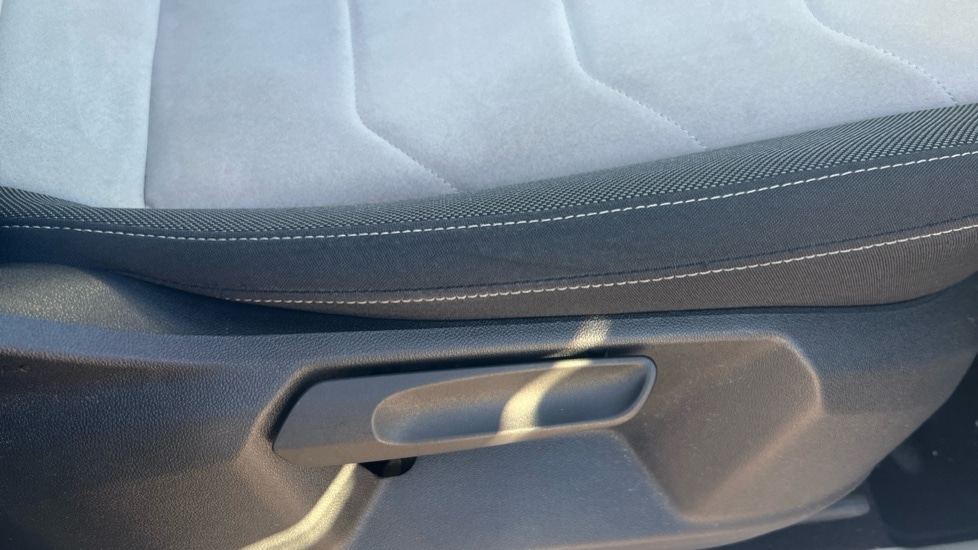 Used Volkswagen Tiguan 2022 for sale - 77021903: Photo 37