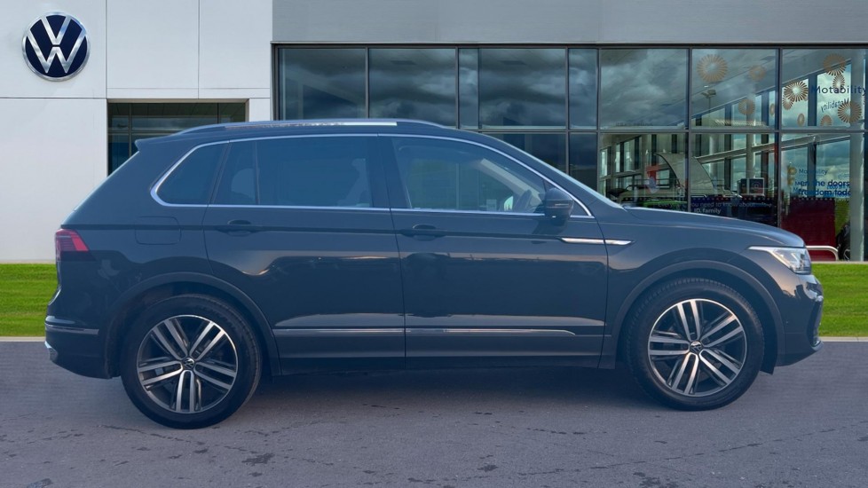 Used Volkswagen Tiguan 2022 for sale - 77021903: Photo 4