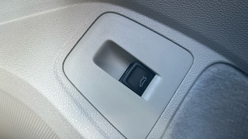 Used Volkswagen Tiguan 2022 for sale - 77021903: Photo 40