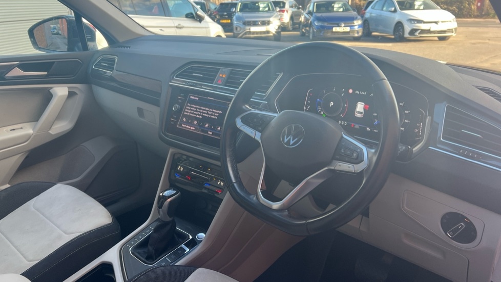Used Volkswagen Tiguan 2022 for sale - 77021903: Photo 6