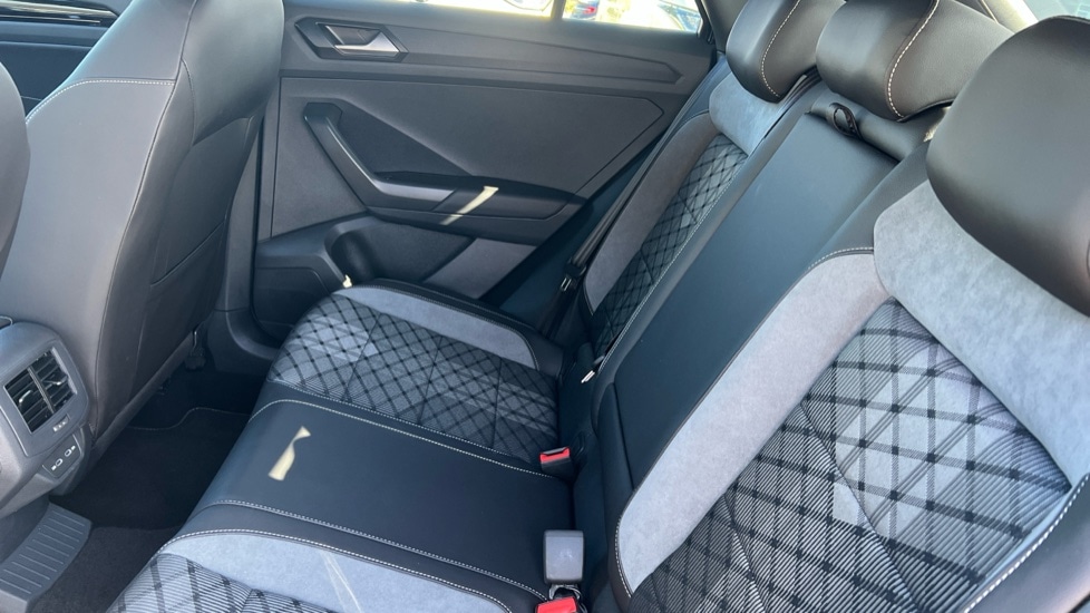 Used Volkswagen T-Roc 2025 for sale - 77031277: Photo 15