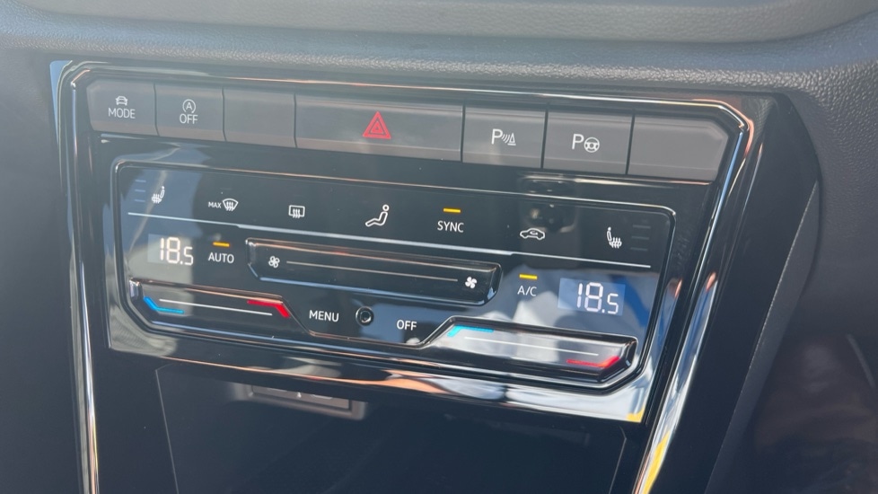 Used Volkswagen T-Roc 2025 for sale - 77031277: Photo 40