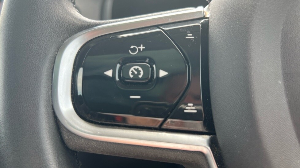 Used Volvo XC90 2022 for sale - 76704500: Photo 37