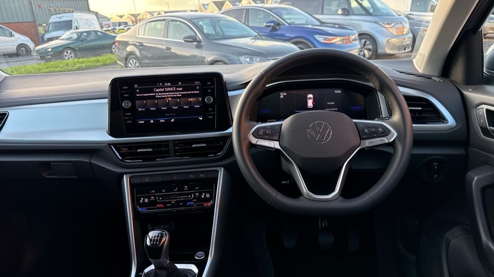 Used Volkswagen T-Roc 2025 for sale - 76874956: Photo 12