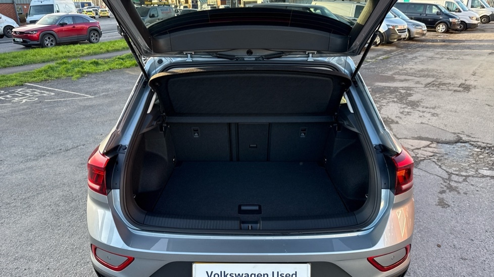 Used Volkswagen T-Roc 2025 for sale - 76874956: Photo 16