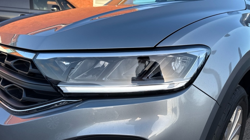 Used Volkswagen T-Roc 2025 for sale - 76874956: Photo 45