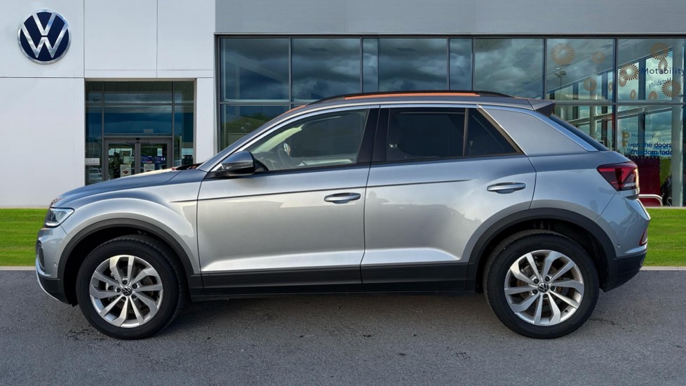 Used Volkswagen T-Roc 2025 for sale - 76874956: Photo 9