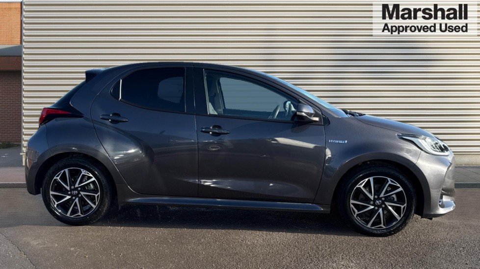 Used Toyota Yaris 2021 for sale - 76954454: Photo 2