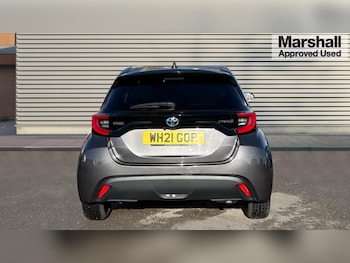 Used Toyota Yaris 2021 for sale - 76954454: Photo