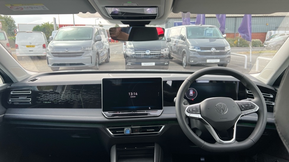 Used Volkswagen Tiguan 2025 for sale - 76942961: Photo 12