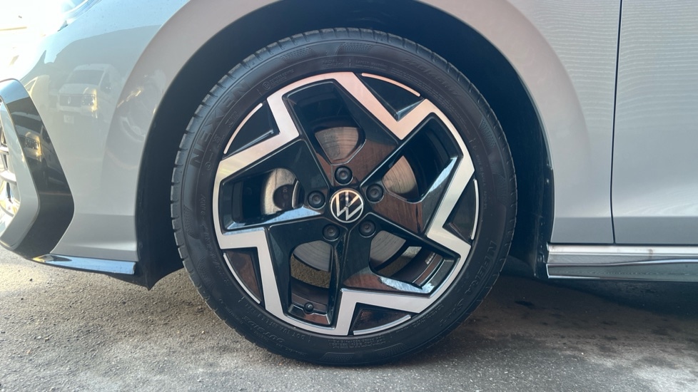 Used Volkswagen Golf 2025 for sale - 76552477: Photo 20