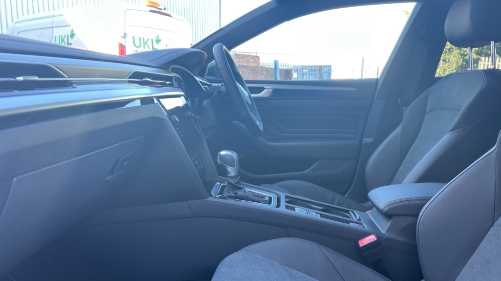 Used Volkswagen Arteon 2024 for sale - 76869230: Photo 28
