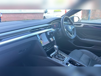 Used Volkswagen Arteon 2024 for sale - 76869230: Photo