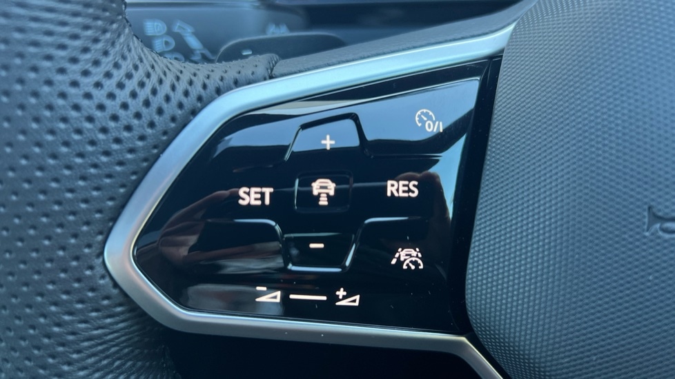 Used Volkswagen Arteon 2024 for sale - 76869230: Photo 31