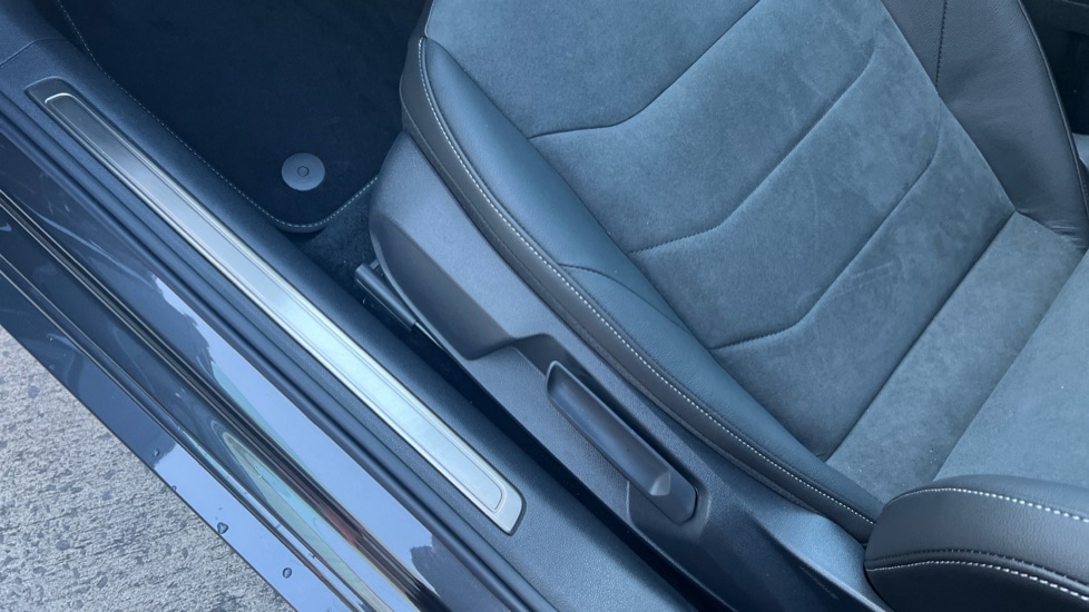 Used Volkswagen Arteon 2024 for sale - 76869230: Photo 40