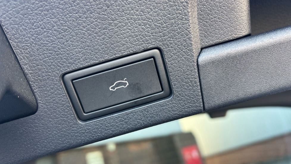 Used Volkswagen Arteon 2024 for sale - 76869230: Photo 42