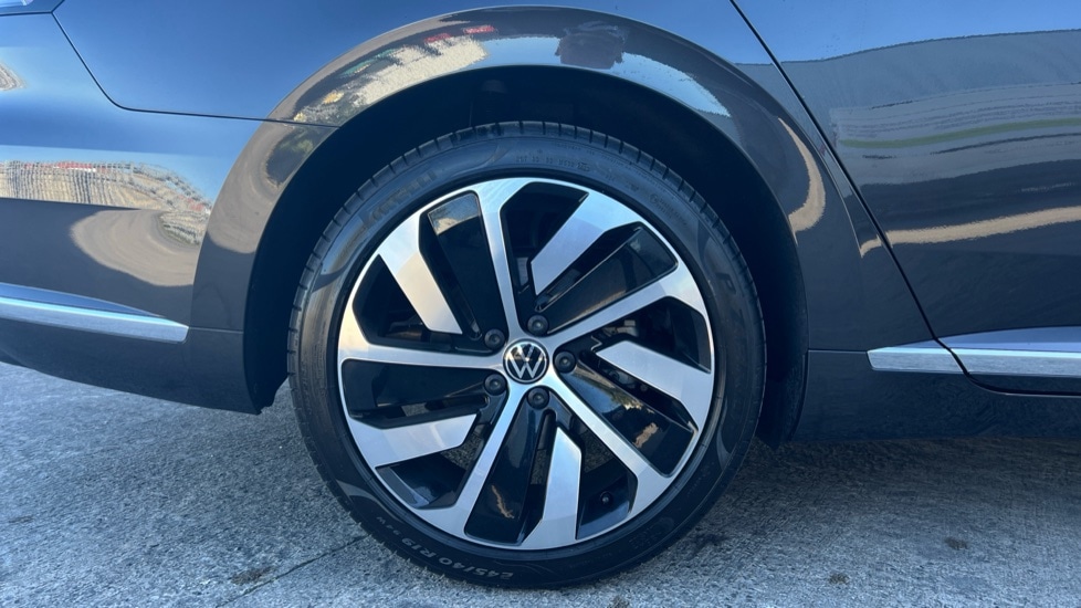 Used Volkswagen Arteon 2024 for sale - 76869230: Photo 5