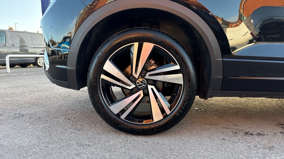 Used Volkswagen T-Roc 2025 for sale - 76888720: Photo 19