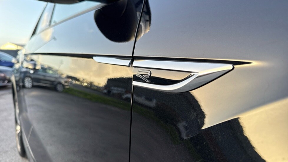 Used Volkswagen T-Roc 2025 for sale - 76888720: Photo 23