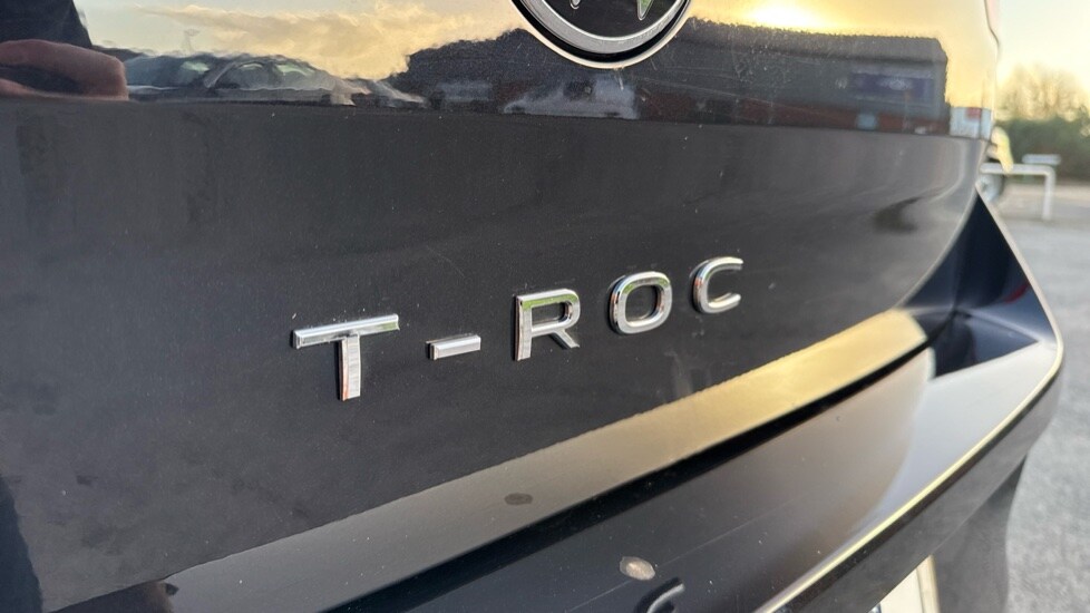 Used Volkswagen T-Roc 2025 for sale - 76888720: Photo 29